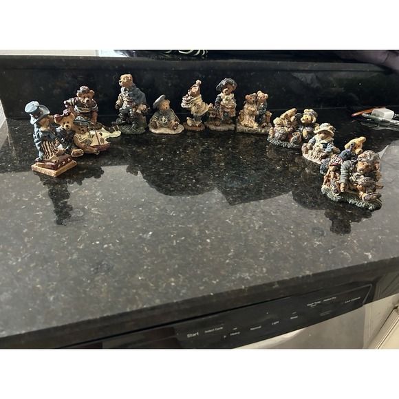 Vintage Boyds Bears and Friends LOT of 12 MIX Bearstone Figurine Preowned No Box - Picture 1 of 11